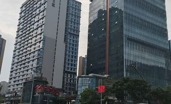 Yunshuiju Hotel Apartment (East Railway Station Universal Hui Branch)