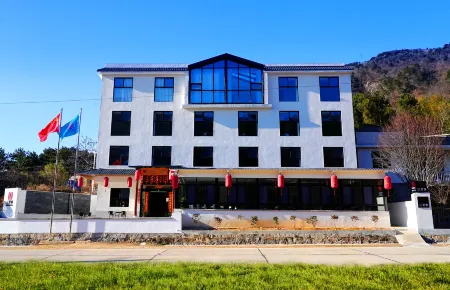 Sanlichun Homestay Отели рядом с достопримечательностью «Qingtaiguan Sceneic Area»