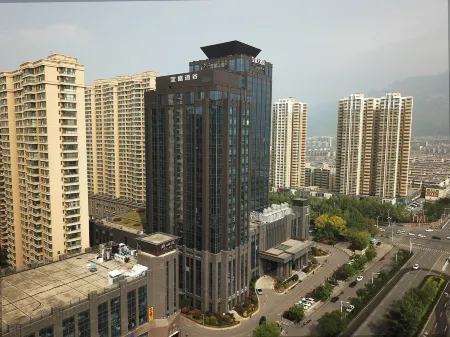 Tai'an Blossom Daogu Hotel (Wanda) Отели рядом с достопримечательностью «Taishan University Sports Science Department»