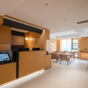 Chengdu Xinghe Hotel (Honggao Road Metro Xihua University Branch) Hotels near Chengdu Textile College