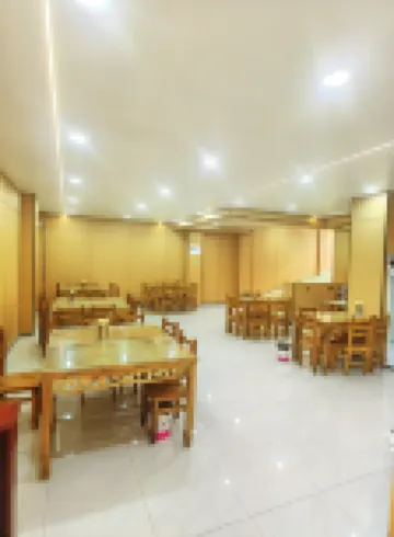 碌曲郎木寺中苑ホリデイホテル