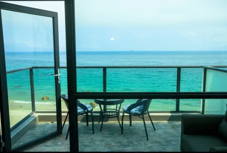 Hongyuan Shenghai Hotel Отели рядом с достопримечательностью «Beizaijiao Beach»