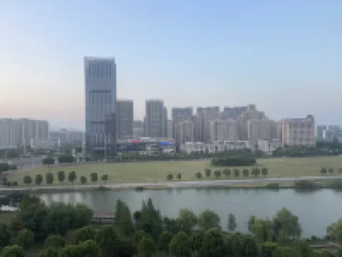 Xijian Homestay (Anqing Greenland Yun Residence)