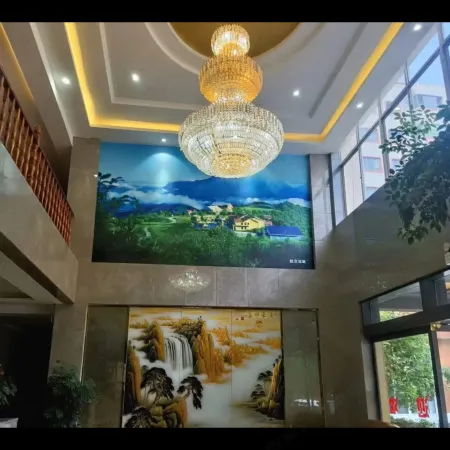 Zhouqu Hongda Hotel