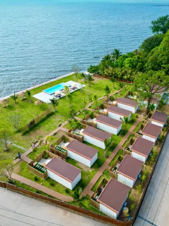 Charome Resort Отели в г. Khlong Yai