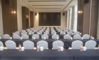 Fenghua Fangqiao Kaiyuan Mingting Grand Hotel