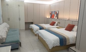 Yining West Street Xiaozhu Homestay