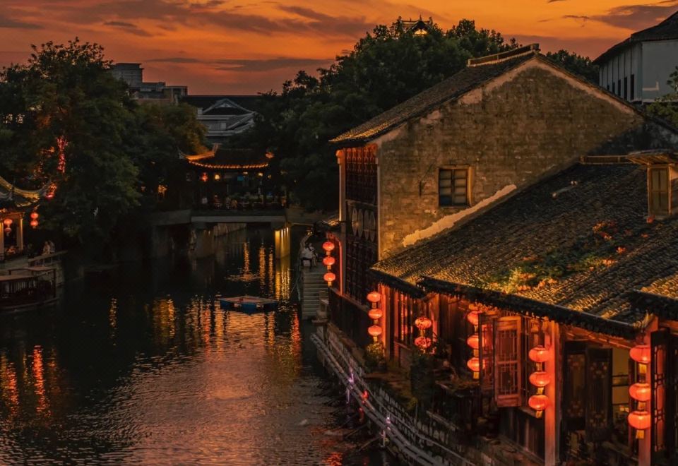 시위에 야주 홈스테이 주변의 아름다운 난쉰 고대 도시 거리 사진