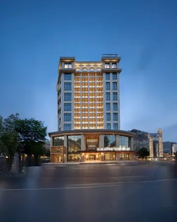 LANOU Hotel (Huangshi Yingbin Avenue Huahu Railway Station) Отели рядом с достопримечательностью «Hubei Normal University»