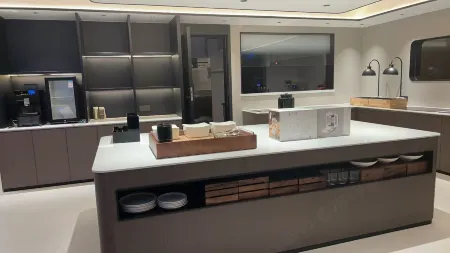 Blue Geometric Hotel Отели рядом с достопримечательностью «Xuanyuan Lake Wetland Cultural Park»