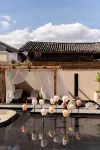 Lingbai · Lanyinshe | Snow Mountain Private Hot Spring Boutique Stay (Baisha Old Town) - palestra