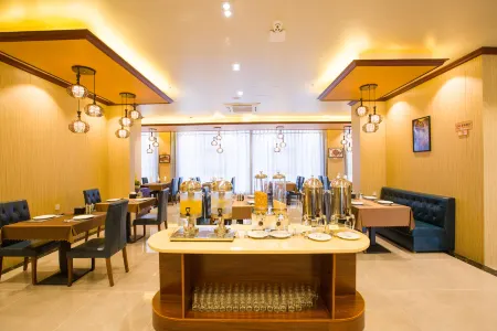 Space Coconut Bay Hotel Отели рядом с достопримечательностью «Coconut Grand View Garden»