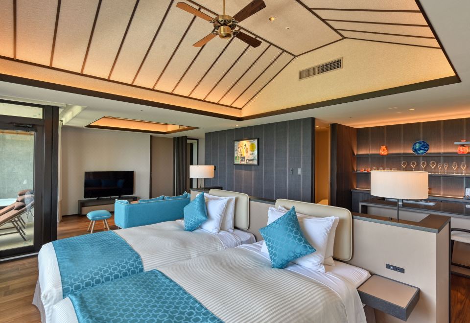 1. 후사키 비치 리..