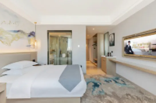 グリーンツリー インホテル(池州長江中路大潤發)