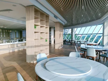 Longhai Hotel (Xuwen Hai'an Xingang wharf store)