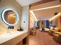 Starway Hotel (Wen County Chuncheng Guomao Plaza) Hotels in Wen County