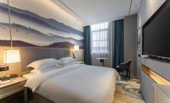 New Beacon shangju Hotel (Wuhan Yangtze New District Government Affairs Center Gaoche Subway Station)