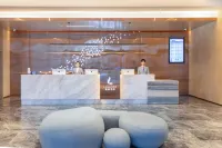 Lavande Hotel (Wuhan Optics Valley South Central University for Nationalities)