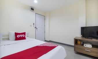 OYO 439 Bed and Bus Hotel