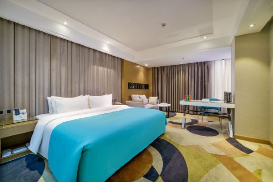 莱卡酒店(深圳东门湖贝地铁站店)