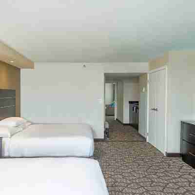 Embassy Suites by Hilton Niagara Falls/ Fallsview Rooms