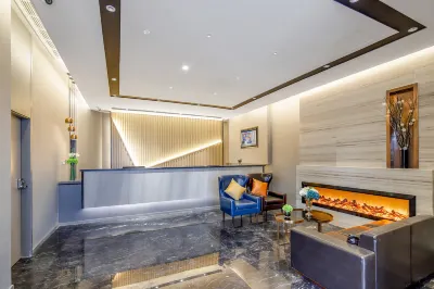 Homeinn Selected Hotel (Nanjing Qiaobei Hongyang Plaza Liuzhou East Road Subway Station) Отели рядом с достопримечательностью «Район Чжэцзян, Университет Информационных Инженерных Инжен»