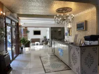 Grand Anzac Hotel