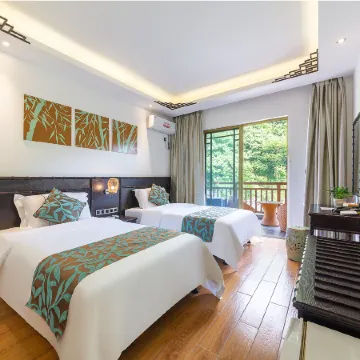 Libo Daqikong Bamboo Garden Boutique Hotel (East Gate Ticket Hall Store of Xiaoqikong Scenic Area)