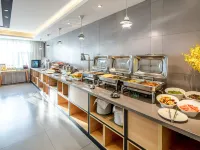 Homeinn Selected Hotel (Houma Xintian Plaza Jianbang International Wenming Road) โรงแรมในฮูมา