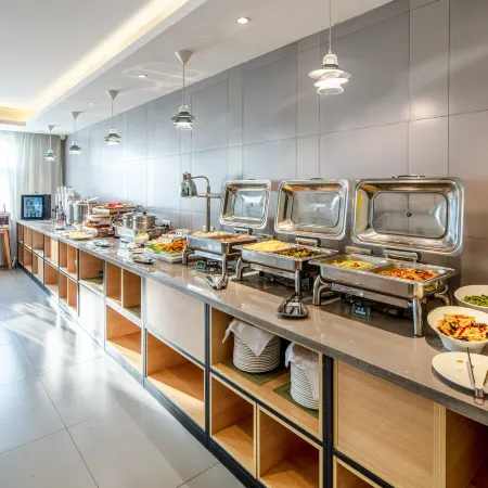 Homeinn Selected Hotel (Houma Xintian Plaza Jianbang International Wenming Road)