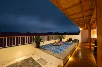 花築·塵外民宿（秦皇島北戴河火車站店）