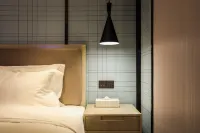 Echarm Hotel (Jingmen Yintai City Jingchu Institute of Technology)