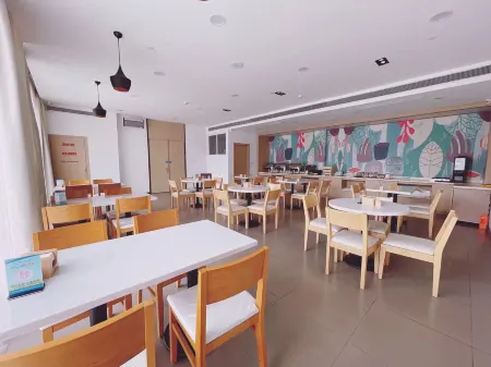 Hanting Hotel (Dunhua Railway Station) Отели рядом со станцией Dunhua Railway Station