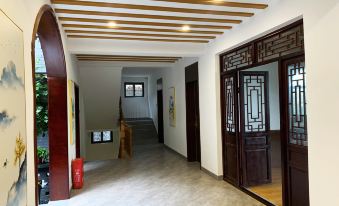 Fuxi Mountain siheyuan homestay