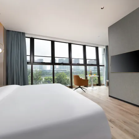 New Century Manju Hotel (Ningbo Nantang Old Street Railway Station)