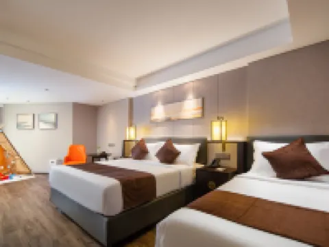 Rezen Dong Hotel (Baodingshi Chaoyang Beidajie Baobai Shopping Plaza) Hotels near Baoding Botanical Garden