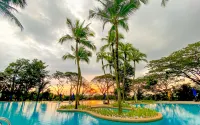Bangi Resort Hotel - С бассейном