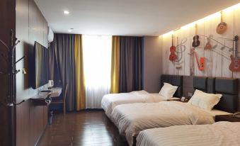 Huaiji Xingfu Business Hotel