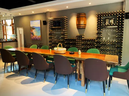 Xingru Xiaoyuan Boutique Homestay Отели рядом с достопримечательностью «Hailing Island National Wetland Park of Mangrove Forest»