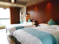 Yangshuo Xingping Li River Inn