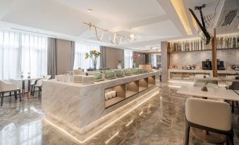 Atour Hotel, Xintiandi Square, Yixing City Center