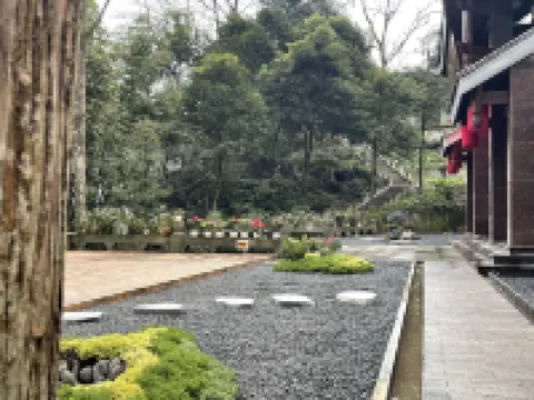 Jianshan Ping'an Private Soup Villa (Emei Mountain Scenic Area Store) Hôtels à proximité de : Wannian Temple