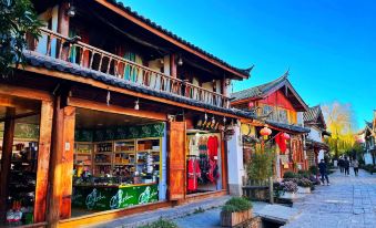 Lijiang Yunshanghua Kaiguan Ancient City Beautiful View Inn (North Gate)