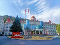 Changtian Yingshanhong Hotel Hotels near Longtan Scenic Area