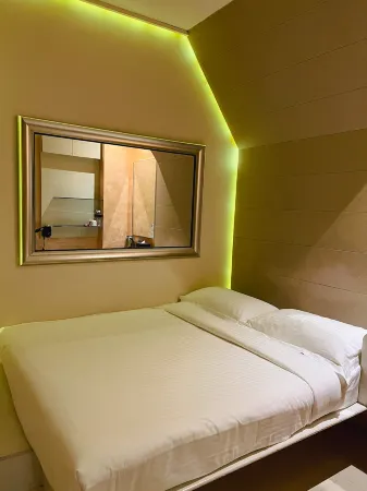 Fragrance Hotel - Viva