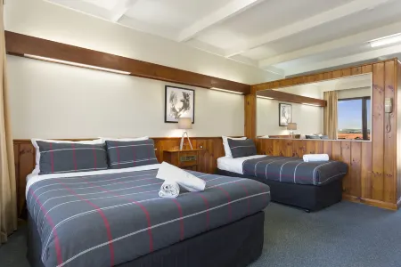 Village Family Motor Inn