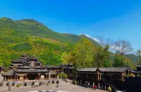 Meet Xilan Karp (Longshan Jabala Scenic Area) - 마운틴 뷰
