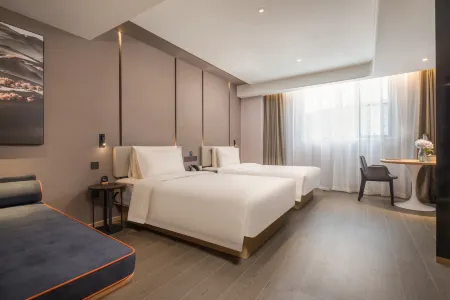 Nantong Tongzhou Jinsha Atour Hotel