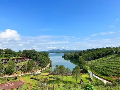 武漢啦哩啦谷リゾート民宿 Hubei Ming and Qing Dynasties Ancient Architecture Museum周辺のホテル