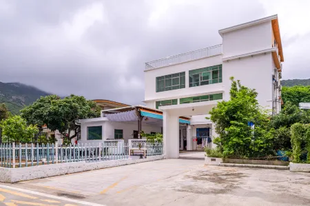 Shenzhen Milan Country House Inn Отели рядом с достопримечательностью «Международная прибрежная туристическая зона Сичонг»